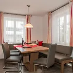 Elisabeth Apartment *